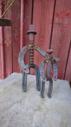 Föräldern. 2500kr