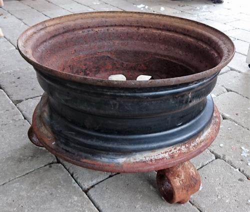 Fälgkruka 195kr